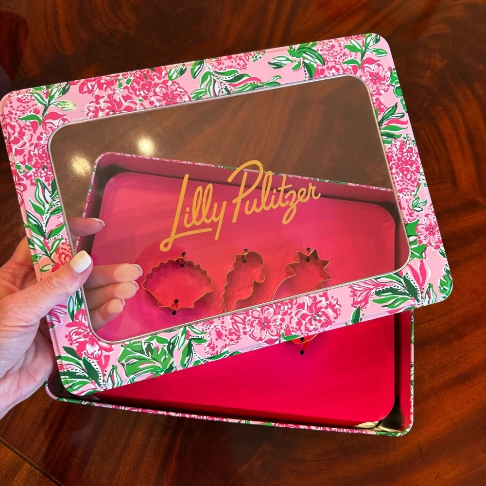 NWT Lilly Pulitzer Koala La La Cookie Exchange Kit Tin Cookie Cutters